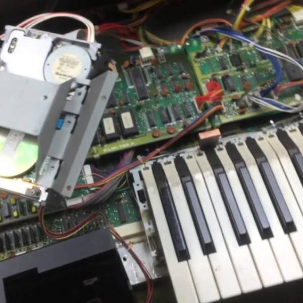 Αλλαγή Floppy Drive